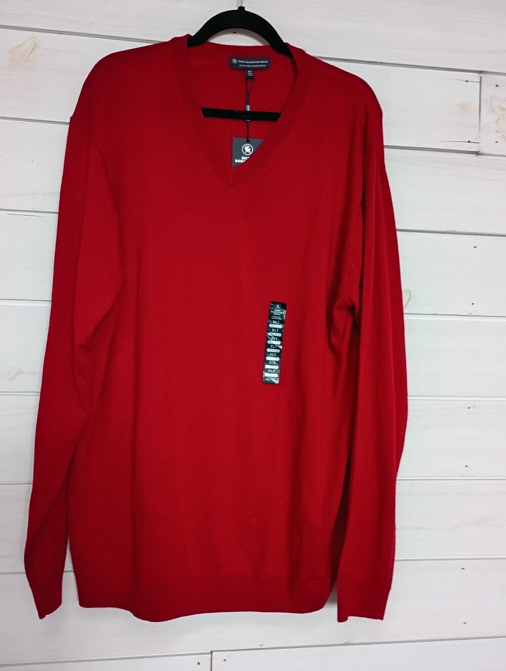Hart Schaffner Marx, extra fine, merino wool V-neck sweater, red XLT, NWT